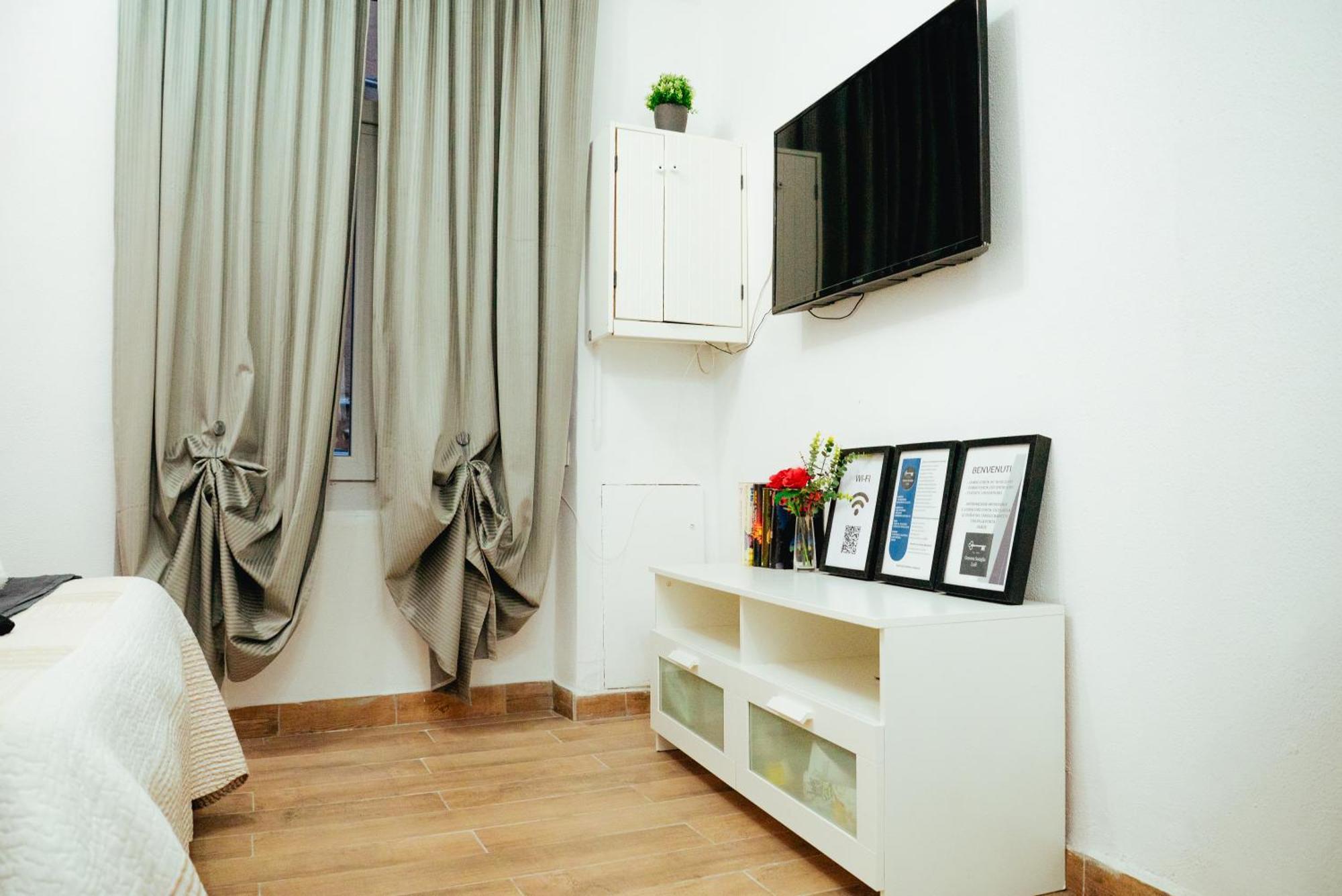 Loft 3 Min Acquario - Centro Apartment *